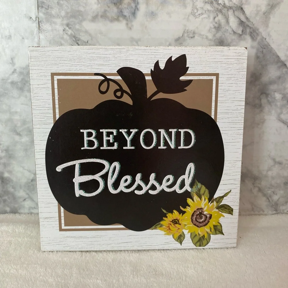 NWT Sunflower 3 Piece Fall Decorations Welcome Sign and Shelf Sitters